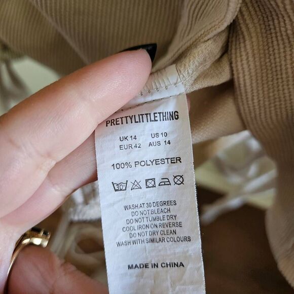 PrettyLittleThing Ruched Drawstring Shirt Dress - Picture 5 of 7